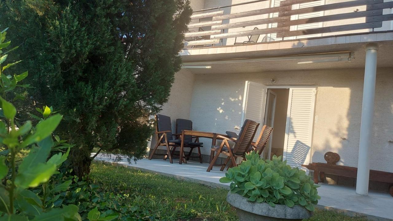 Corina & Franco Apartamento Senj  Exterior foto